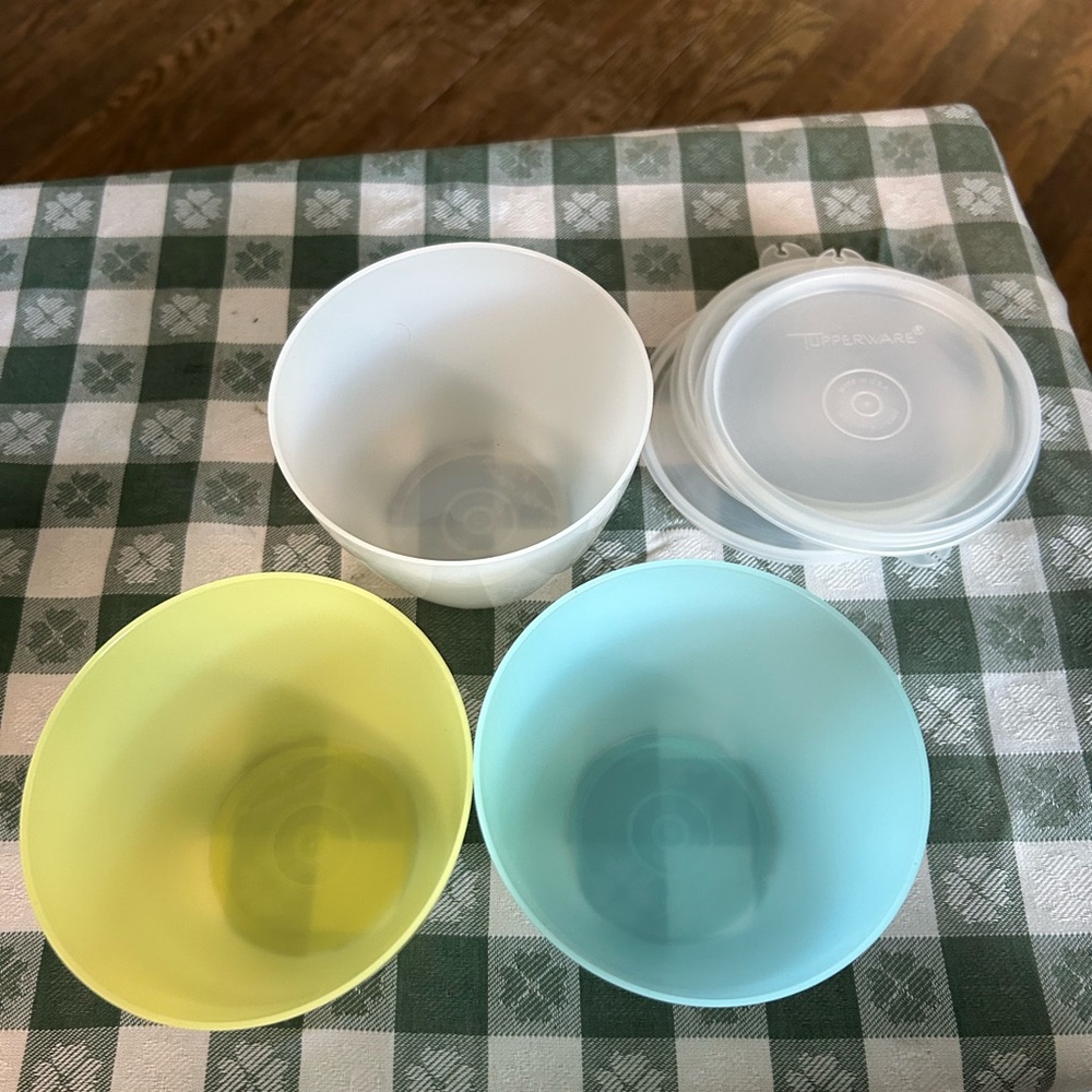 Vintage Tupperware Multi-Color refrigerator bowls, 3 in set. Never used. - Picture 6 of 6